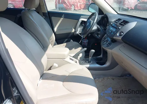 2008 Toyota Rav4 Limited z USA, uszkodzony, nr VIN JTMBD31V686083726